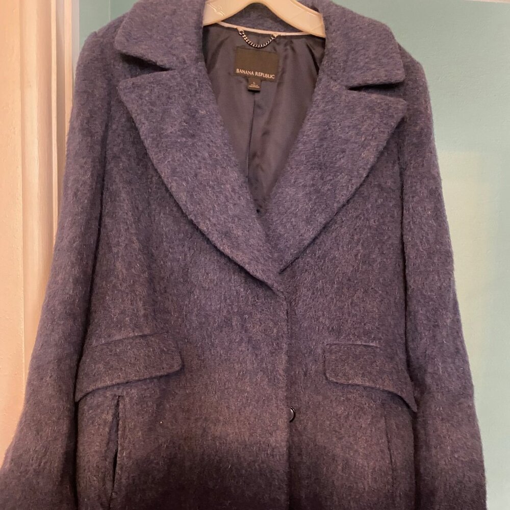 Banana Republic Navy Blue Ombre Wool Coat Size L, great condition